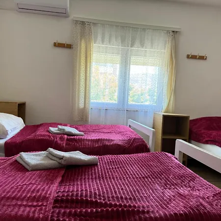 Guest house Pansion Vera Bijakovici