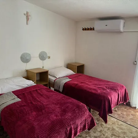 Guest house Pansion Vera Bijakovici